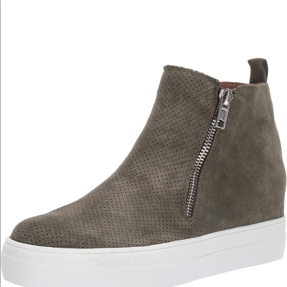 Steve Madden Sneaker Wedges - Picture 2 of 8